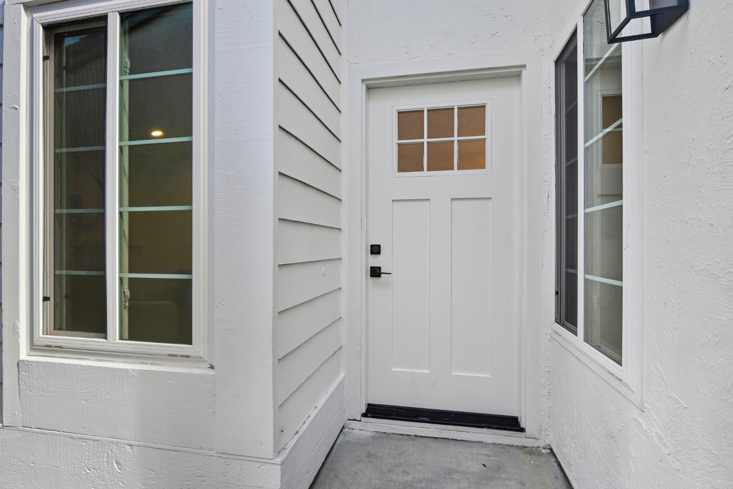 Detail Gallery Image 4 of 36 For 1826 Perrone Cir, San Jose,  CA 95116 - 3 Beds | 2 Baths