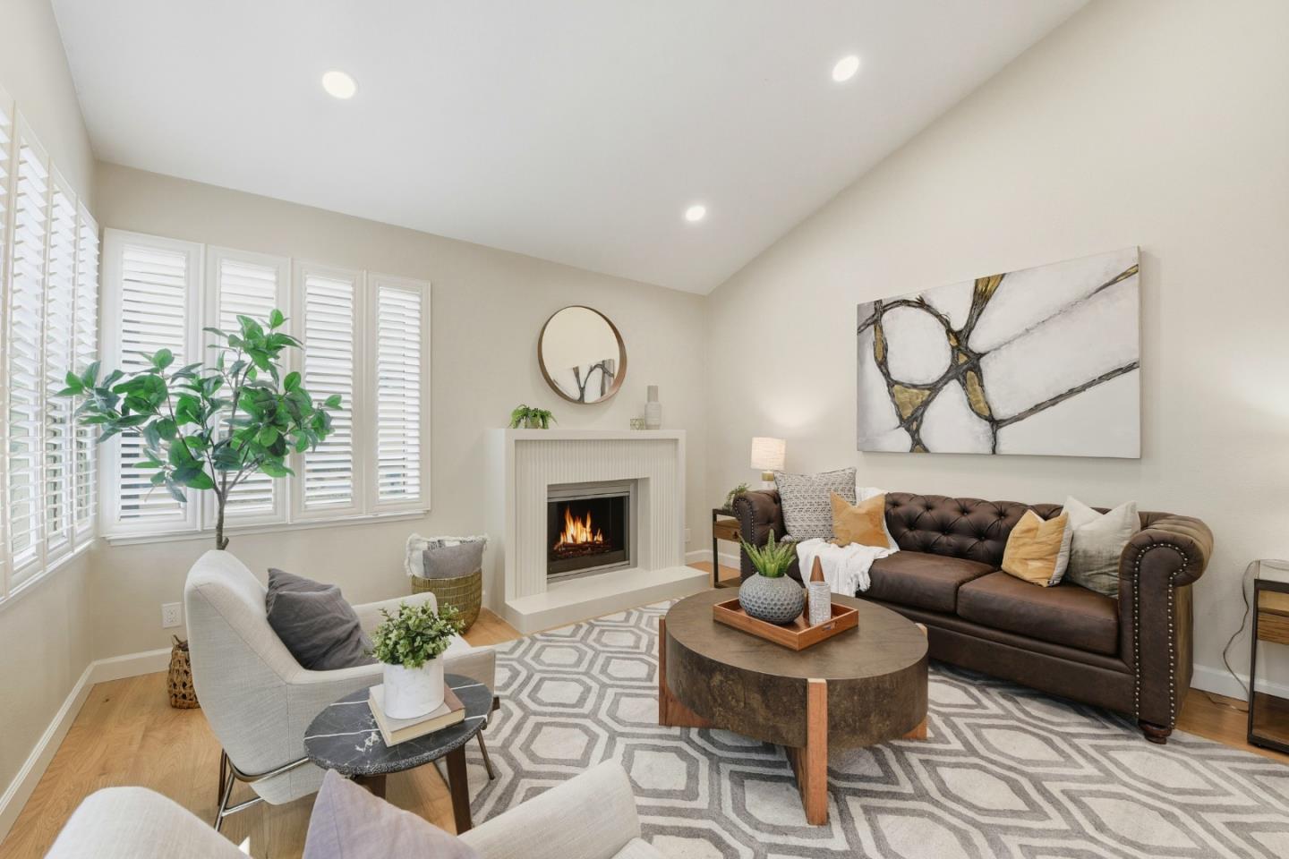 Detail Gallery Image 8 of 36 For 1826 Perrone Cir, San Jose,  CA 95116 - 3 Beds | 2 Baths