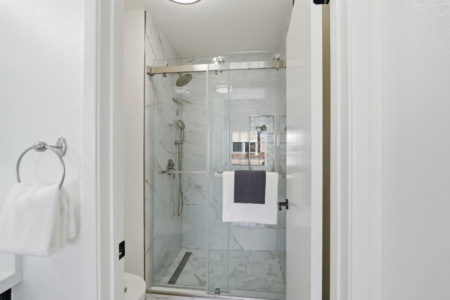 Detail Gallery Image 34 of 46 For 468 Glenmoor Cir, Milpitas,  CA 95035 - 4 Beds | 3 Baths