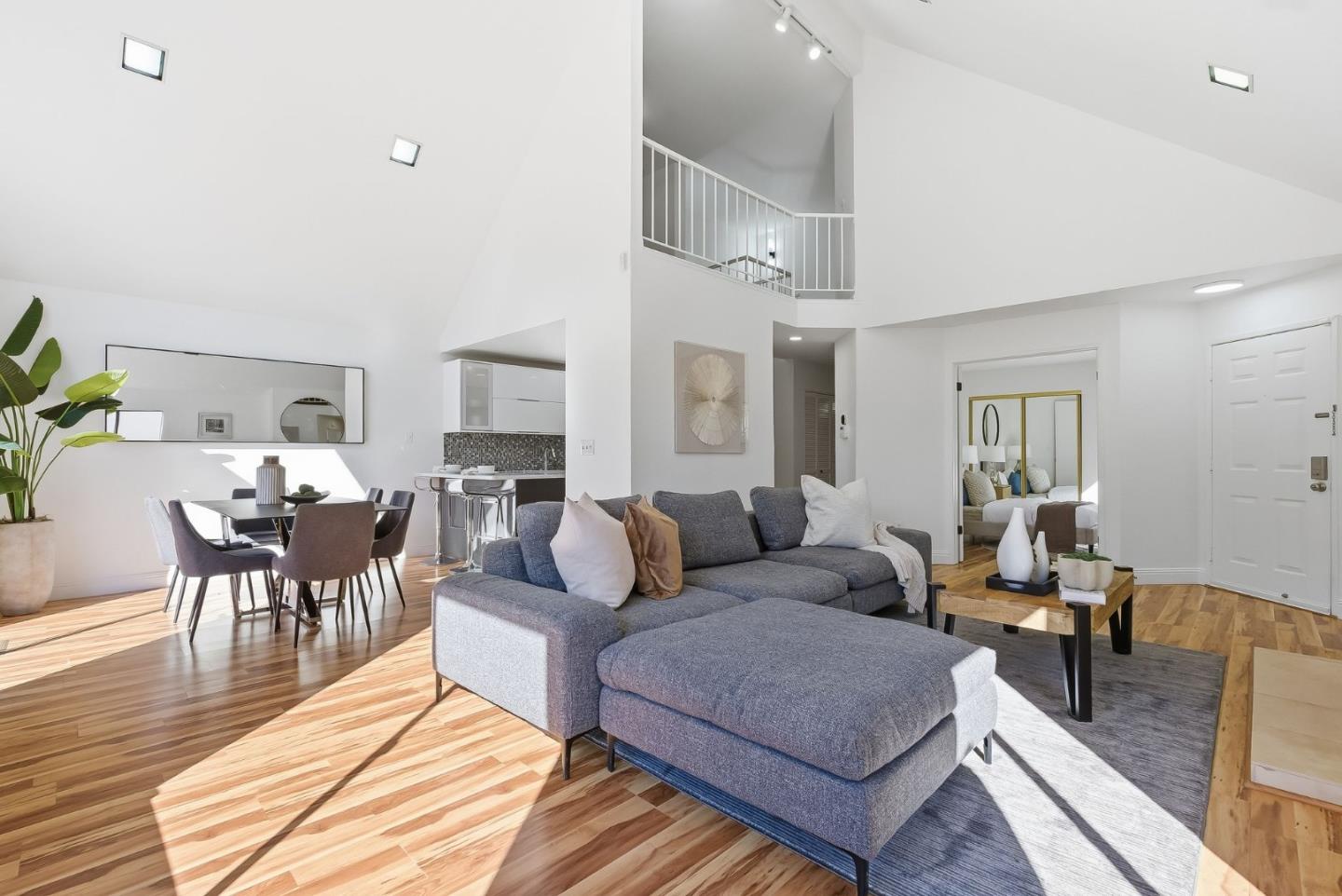 Detail Gallery Image 6 of 46 For 468 Glenmoor Cir, Milpitas,  CA 95035 - 4 Beds | 3 Baths