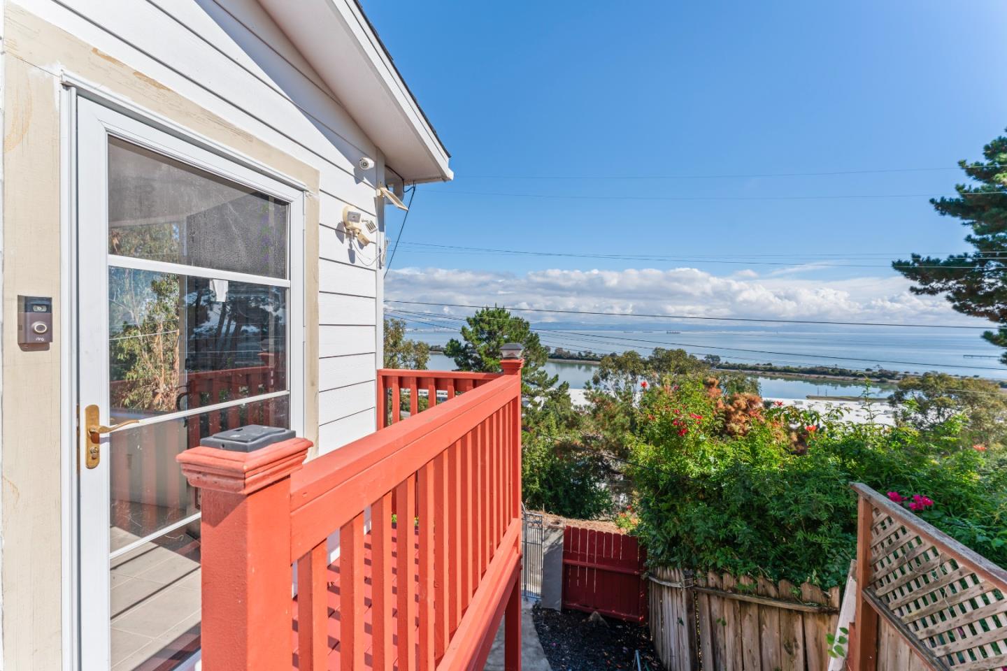 Detail Gallery Image 17 of 18 For 25 Gladys Ave, Brisbane,  CA 94005 - 3 Beds | 2 Baths