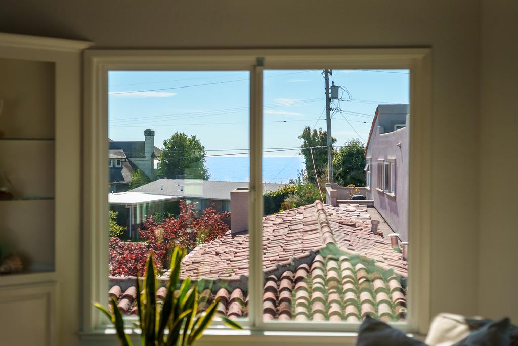 Detail Gallery Image 4 of 45 For 105 Granada Dr, Aptos,  CA 95003 - 3 Beds | 2 Baths