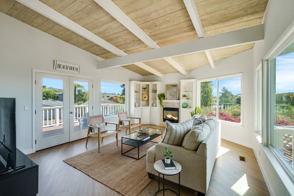 Detail Gallery Image 5 of 45 For 105 Granada Dr, Aptos,  CA 95003 - 3 Beds | 2 Baths