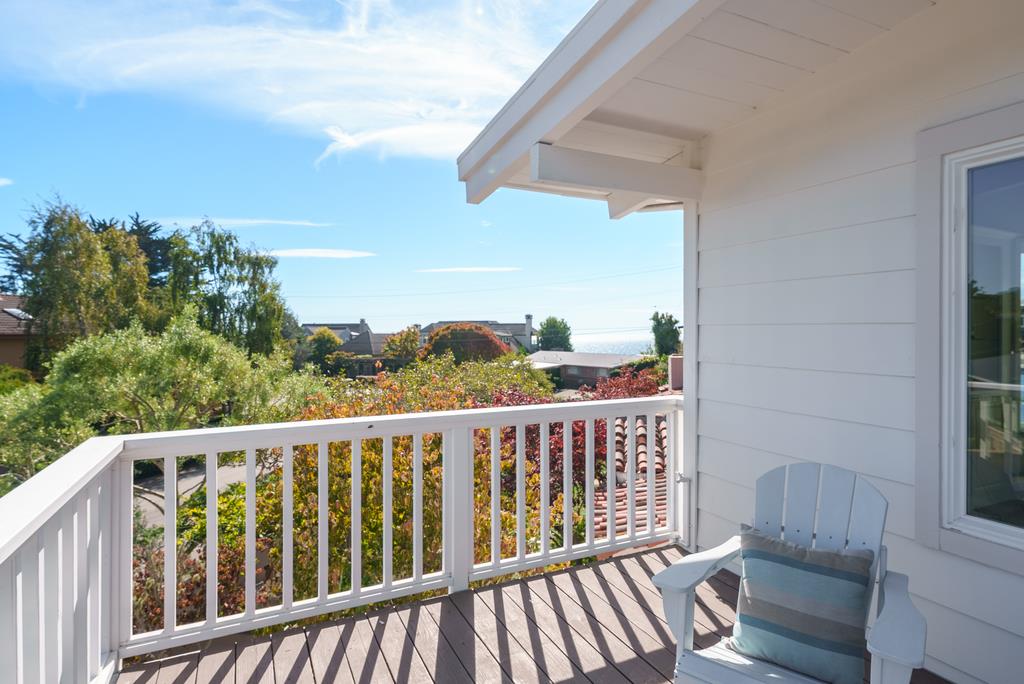Detail Gallery Image 9 of 45 For 105 Granada Dr, Aptos,  CA 95003 - 3 Beds | 2 Baths