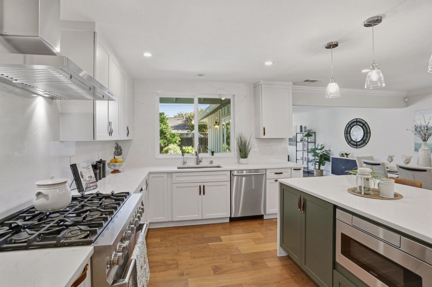 Detail Gallery Image 11 of 46 For 2716 Lansford Ave, San Jose,  CA 95125 - 4 Beds | 3 Baths