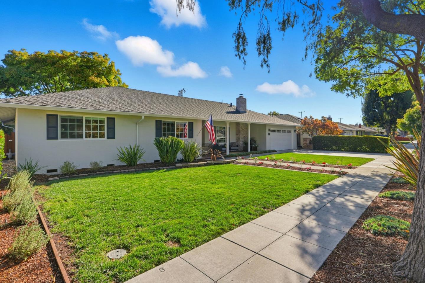 Detail Gallery Image 4 of 46 For 2716 Lansford Ave, San Jose,  CA 95125 - 4 Beds | 3 Baths