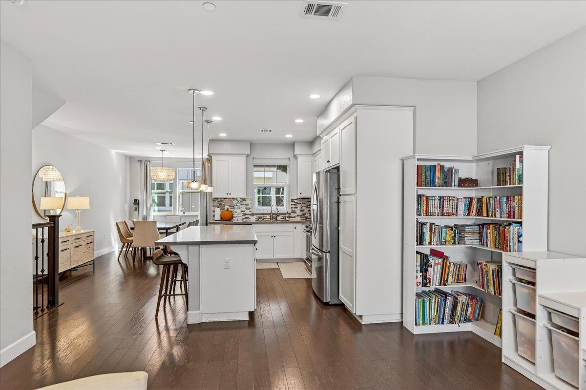 107 LEMMON TER, SUNNYVALE, CA 94086  Photo 10