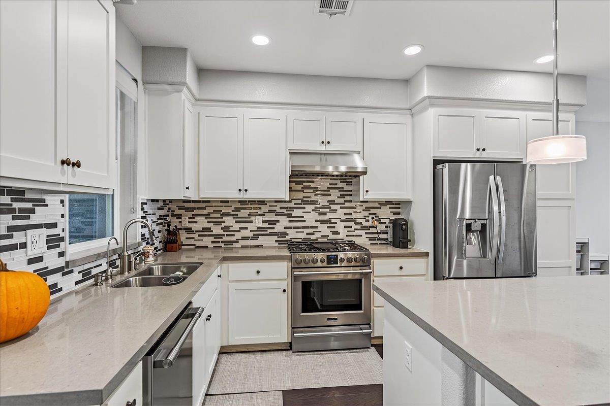 107 LEMMON TER, SUNNYVALE, CA 94086  Photo 13