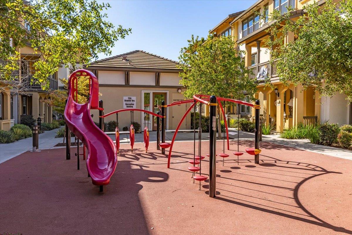 107 LEMMON TER, SUNNYVALE, CA 94086  Photo 7