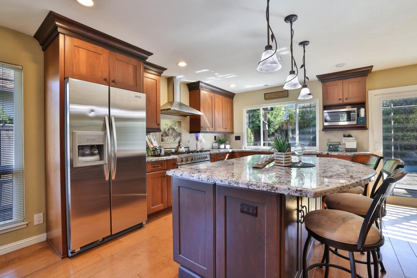 Detail Gallery Image 10 of 36 For 2314 Oak Flat Rd, San Jose,  CA 95131 - 3 Beds | 2 Baths