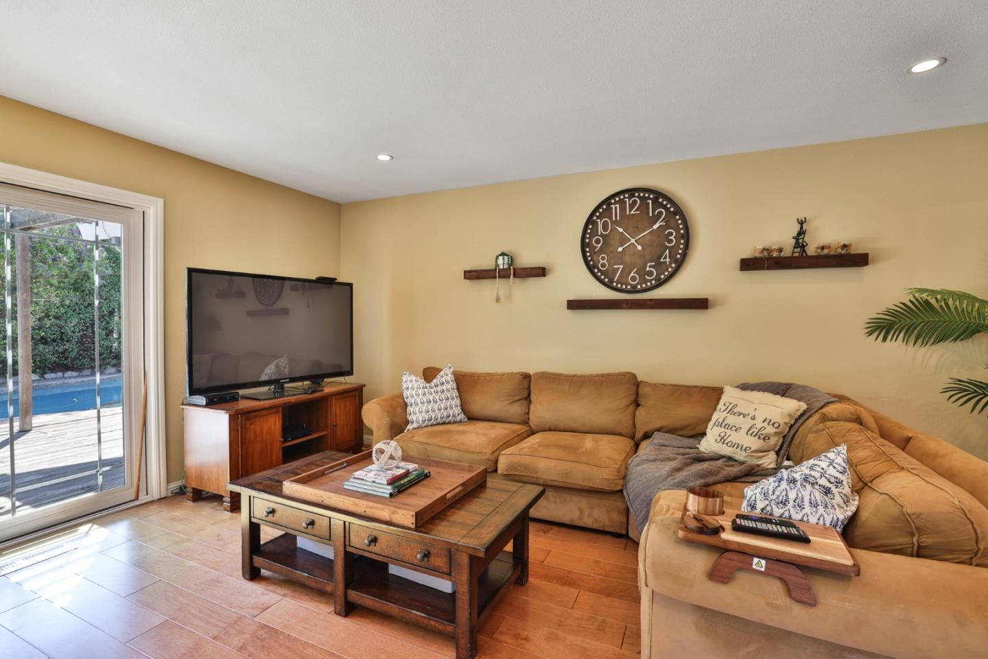 Detail Gallery Image 14 of 36 For 2314 Oak Flat Rd, San Jose,  CA 95131 - 3 Beds | 2 Baths