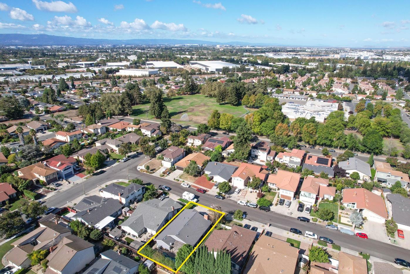 Detail Gallery Image 33 of 36 For 2314 Oak Flat Rd, San Jose,  CA 95131 - 3 Beds | 2 Baths