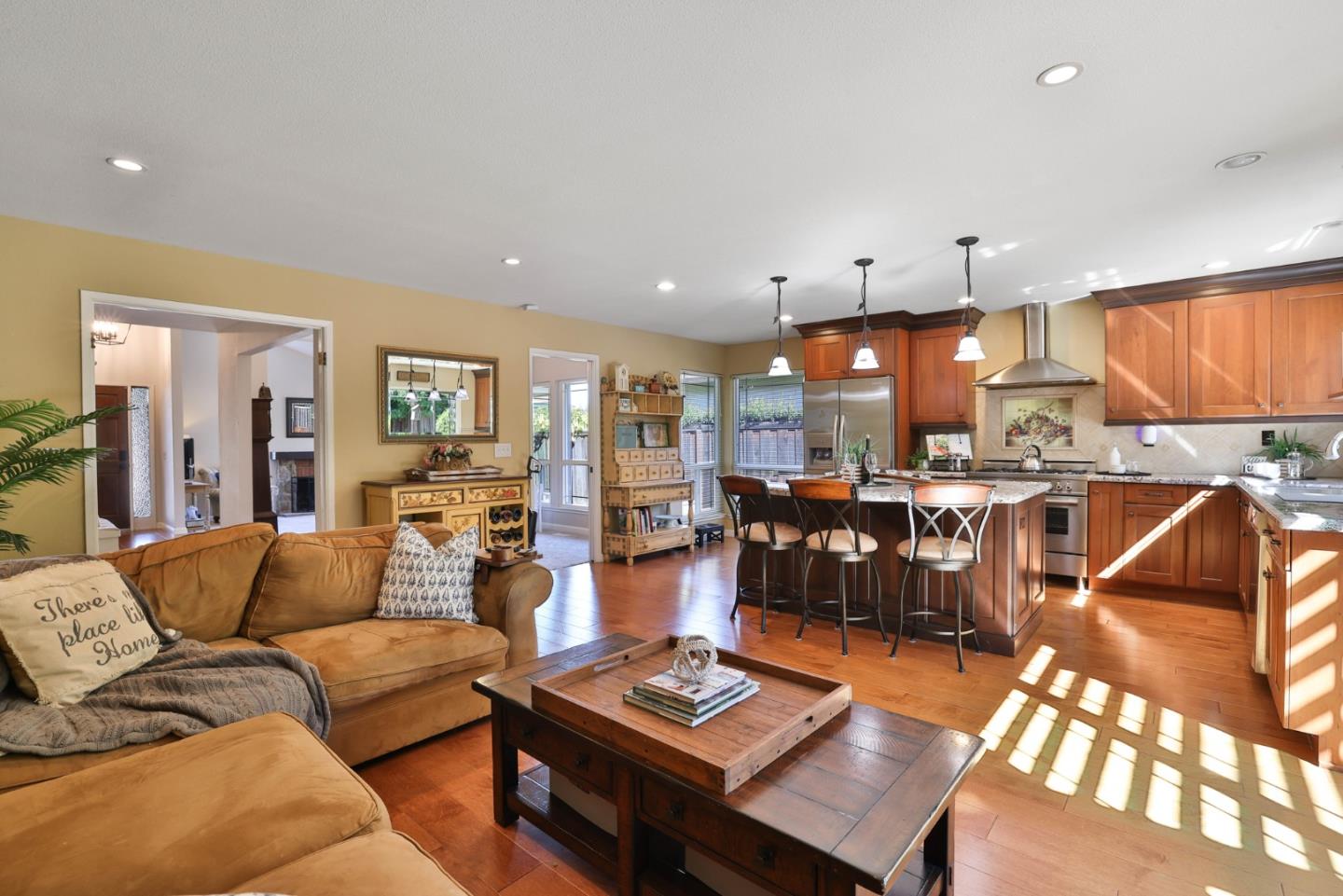 Detail Gallery Image 9 of 36 For 2314 Oak Flat Rd, San Jose,  CA 95131 - 3 Beds | 2 Baths