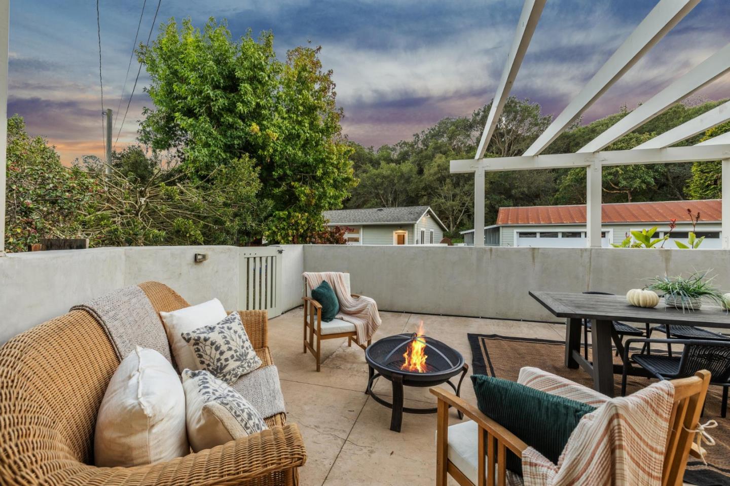 Detail Gallery Image 105 of 116 For 653 Larkin Valley Rd, Watsonville,  CA 95076 - 5 Beds | 4 Baths