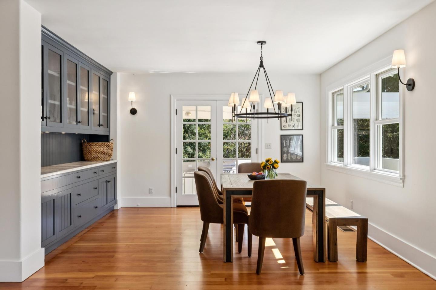 Detail Gallery Image 17 of 116 For 653 Larkin Valley Rd, Watsonville,  CA 95076 - 5 Beds | 4 Baths