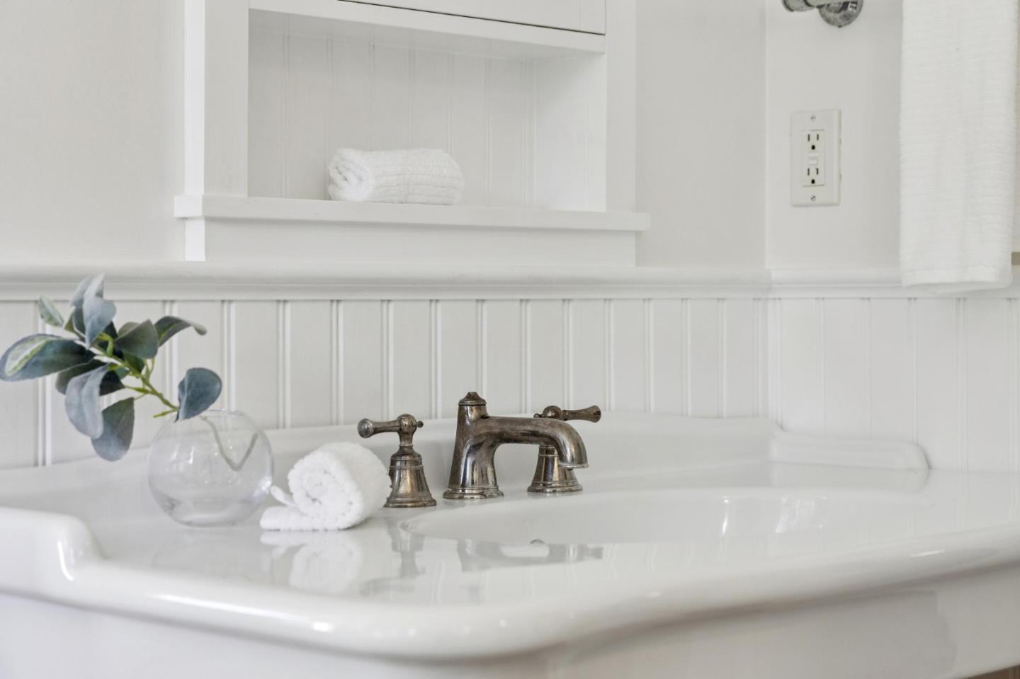 Detail Gallery Image 29 of 116 For 653 Larkin Valley Rd, Watsonville,  CA 95076 - 5 Beds | 4 Baths