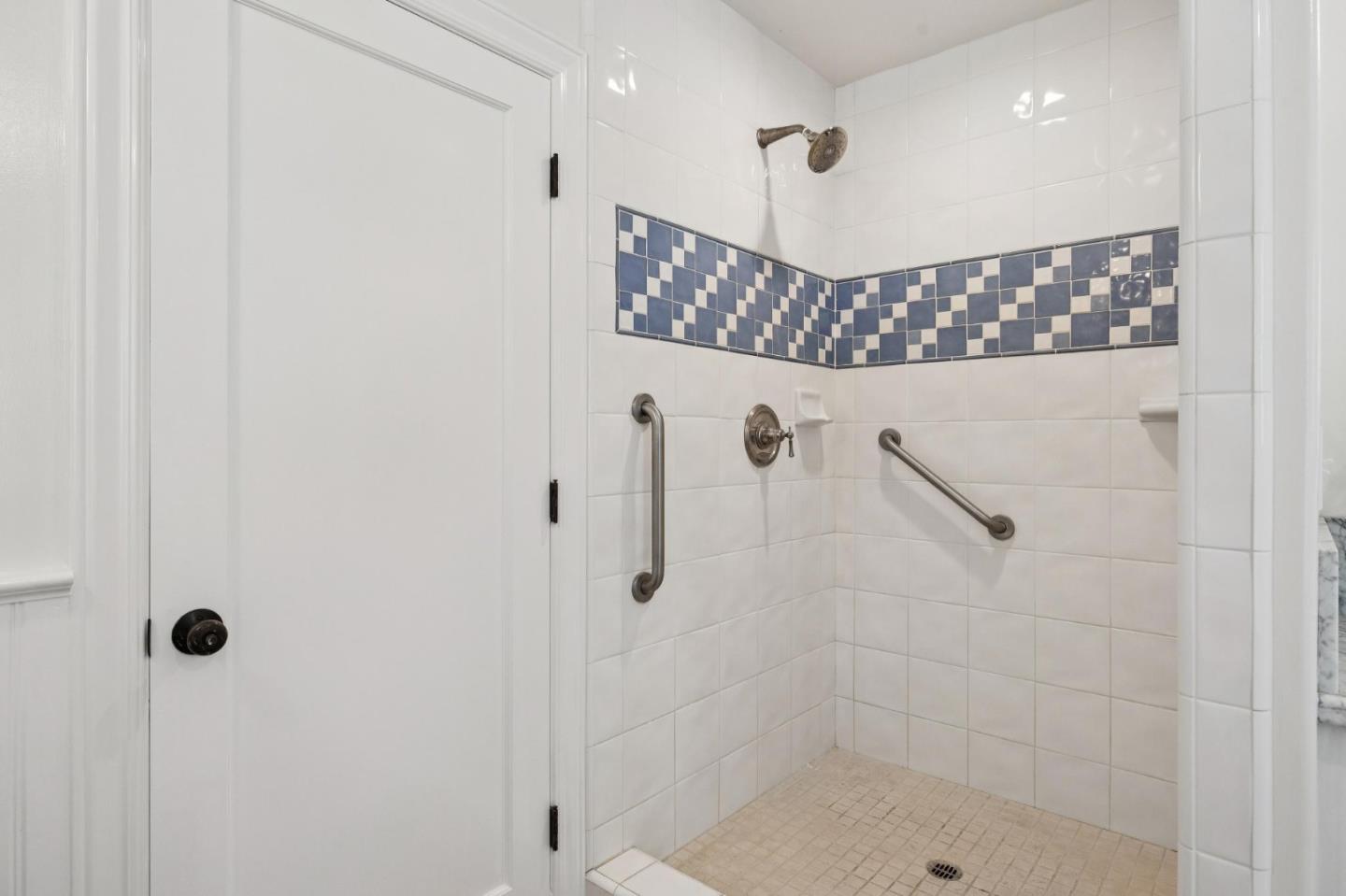 Detail Gallery Image 32 of 116 For 653 Larkin Valley Rd, Watsonville,  CA 95076 - 5 Beds | 4 Baths