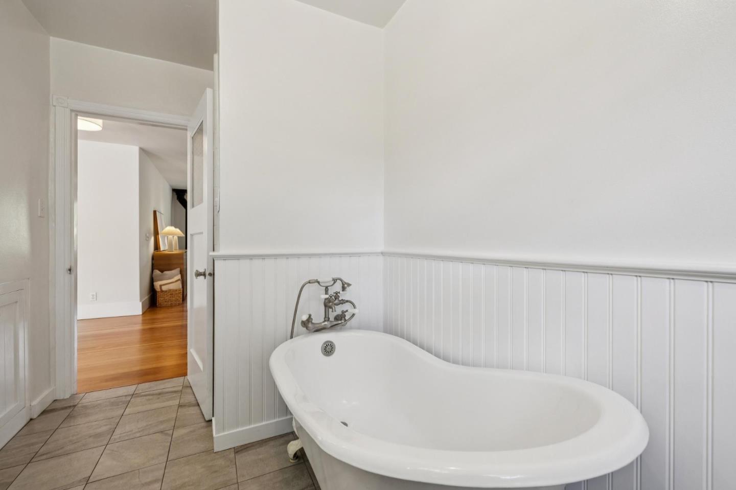 Detail Gallery Image 38 of 116 For 653 Larkin Valley Rd, Watsonville,  CA 95076 - 5 Beds | 4 Baths