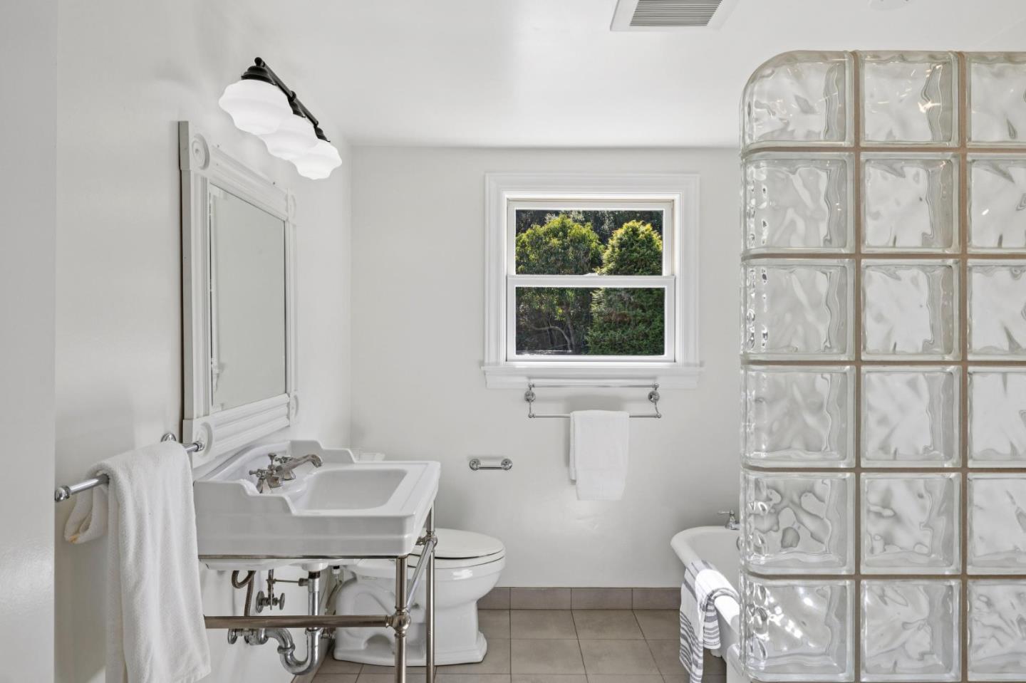 Detail Gallery Image 48 of 116 For 653 Larkin Valley Rd, Watsonville,  CA 95076 - 5 Beds | 4 Baths