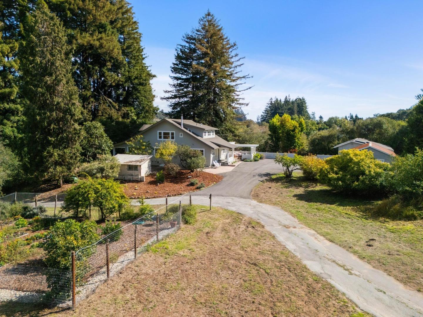 Detail Gallery Image 86 of 116 For 653 Larkin Valley Rd, Watsonville,  CA 95076 - 5 Beds | 4 Baths
