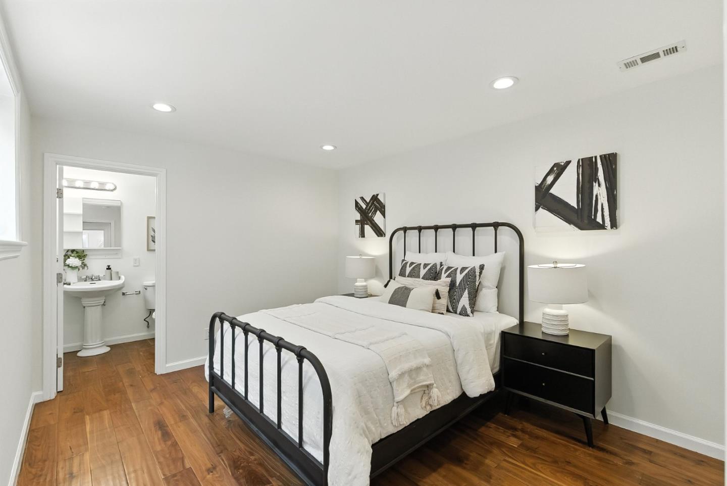 Detail Gallery Image 16 of 72 For 54 Eastwood Dr, San Francisco,  CA 94112 - 6 Beds | 6 Baths