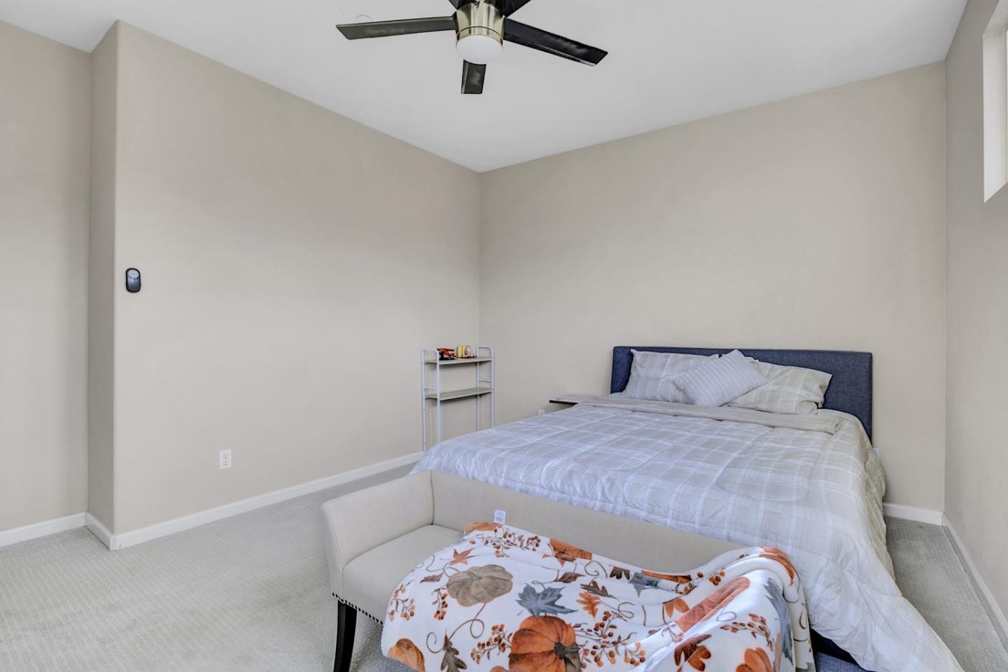 Detail Gallery Image 19 of 37 For 7934 Spanish Oak Cir, Gilroy,  CA 95020 - 3 Beds | 2/1 Baths