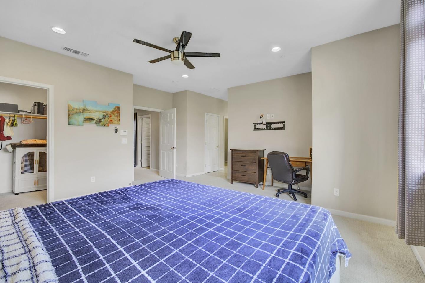 Detail Gallery Image 23 of 37 For 7934 Spanish Oak Cir, Gilroy,  CA 95020 - 3 Beds | 2/1 Baths