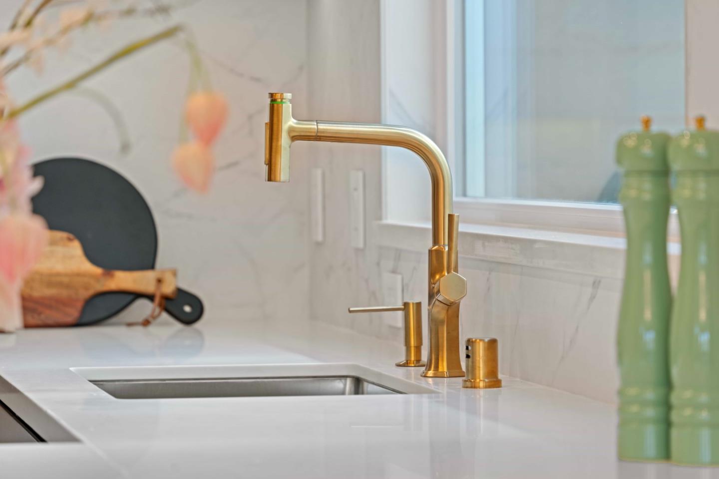 Detail Gallery Image 16 of 58 For 1563 43rd Ave, San Francisco,  CA 94122 - 3 Beds | 4/1 Baths