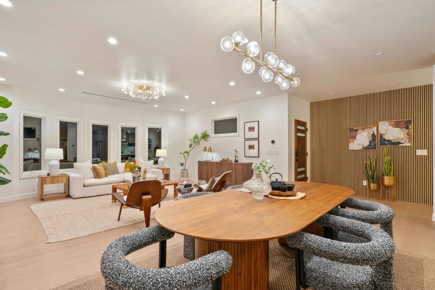 Detail Gallery Image 3 of 58 For 1563 43rd Ave, San Francisco,  CA 94122 - 3 Beds | 4/1 Baths