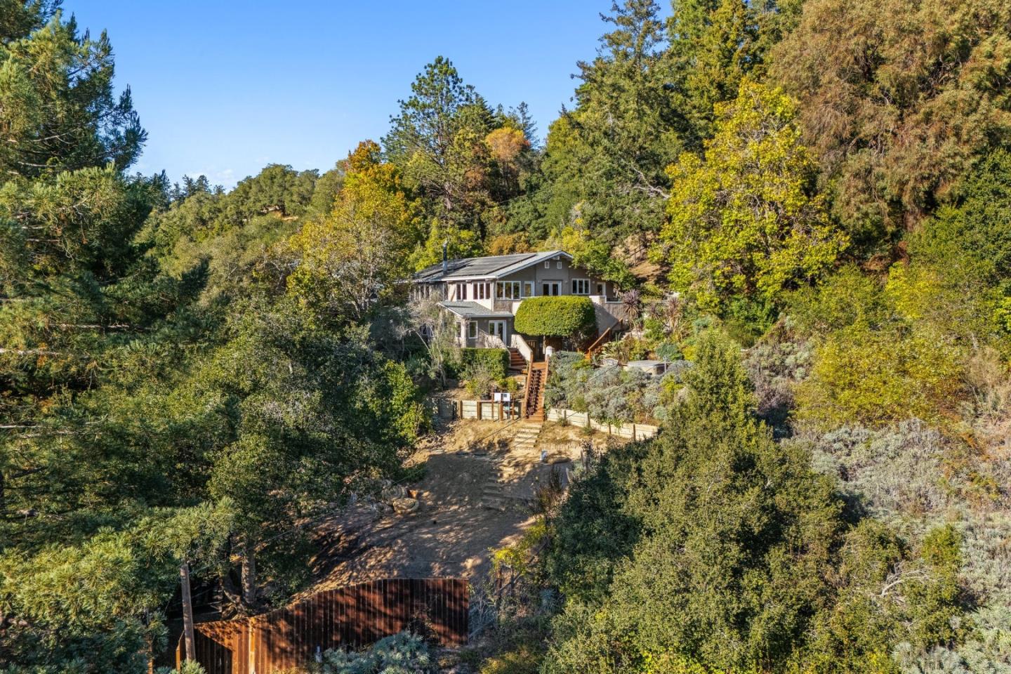 Detail Gallery Image 2 of 60 For 2222 Ocean Street Ext, Santa Cruz,  CA 95060 - 4 Beds | 3 Baths