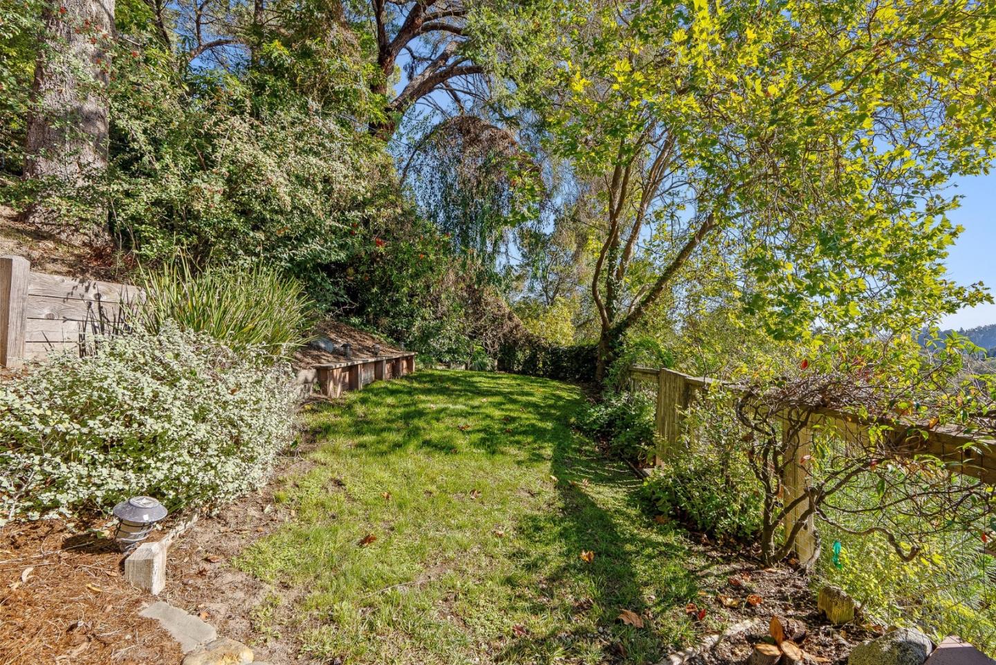 Detail Gallery Image 24 of 60 For 2222 Ocean Street Ext, Santa Cruz,  CA 95060 - 4 Beds | 3 Baths