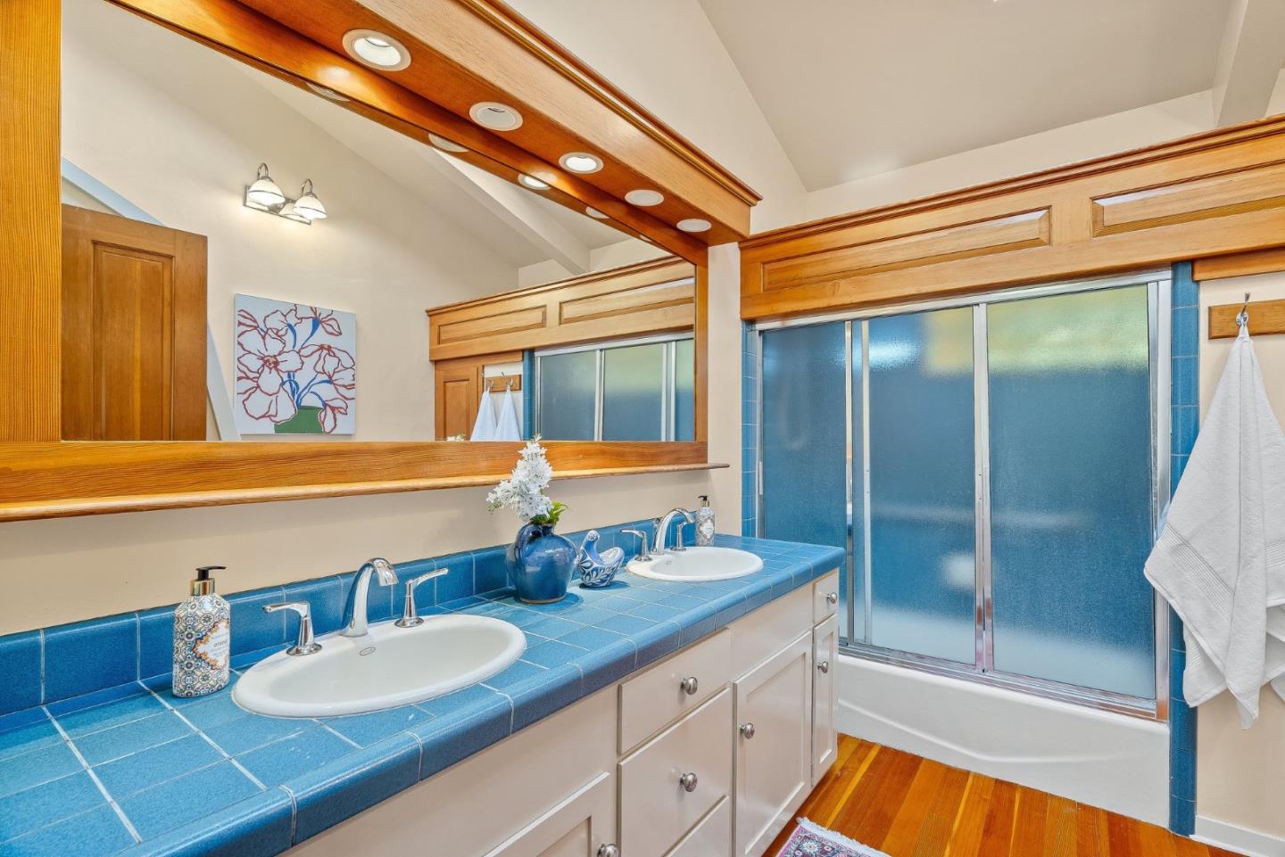 Detail Gallery Image 38 of 60 For 2222 Ocean Street Ext, Santa Cruz,  CA 95060 - 4 Beds | 3 Baths