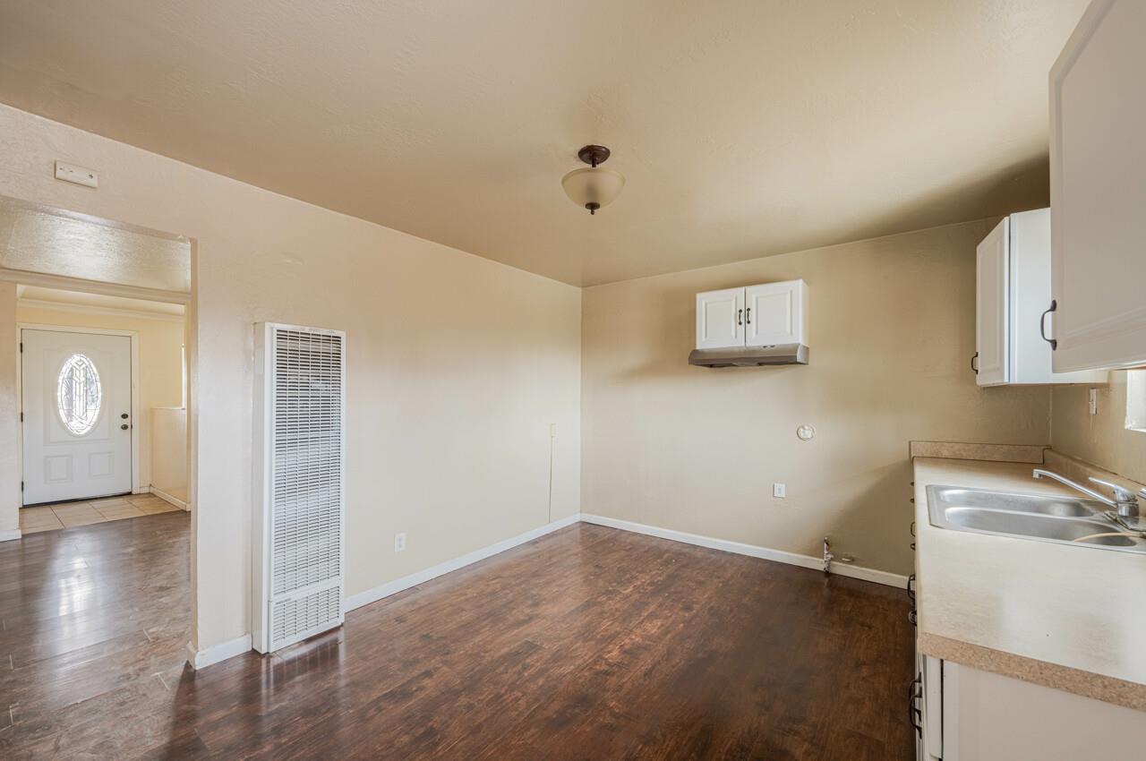 Detail Gallery Image 11 of 37 For 420 Front Bridgevale Rd, Hollister,  CA 95023 - 4 Beds | 2 Baths