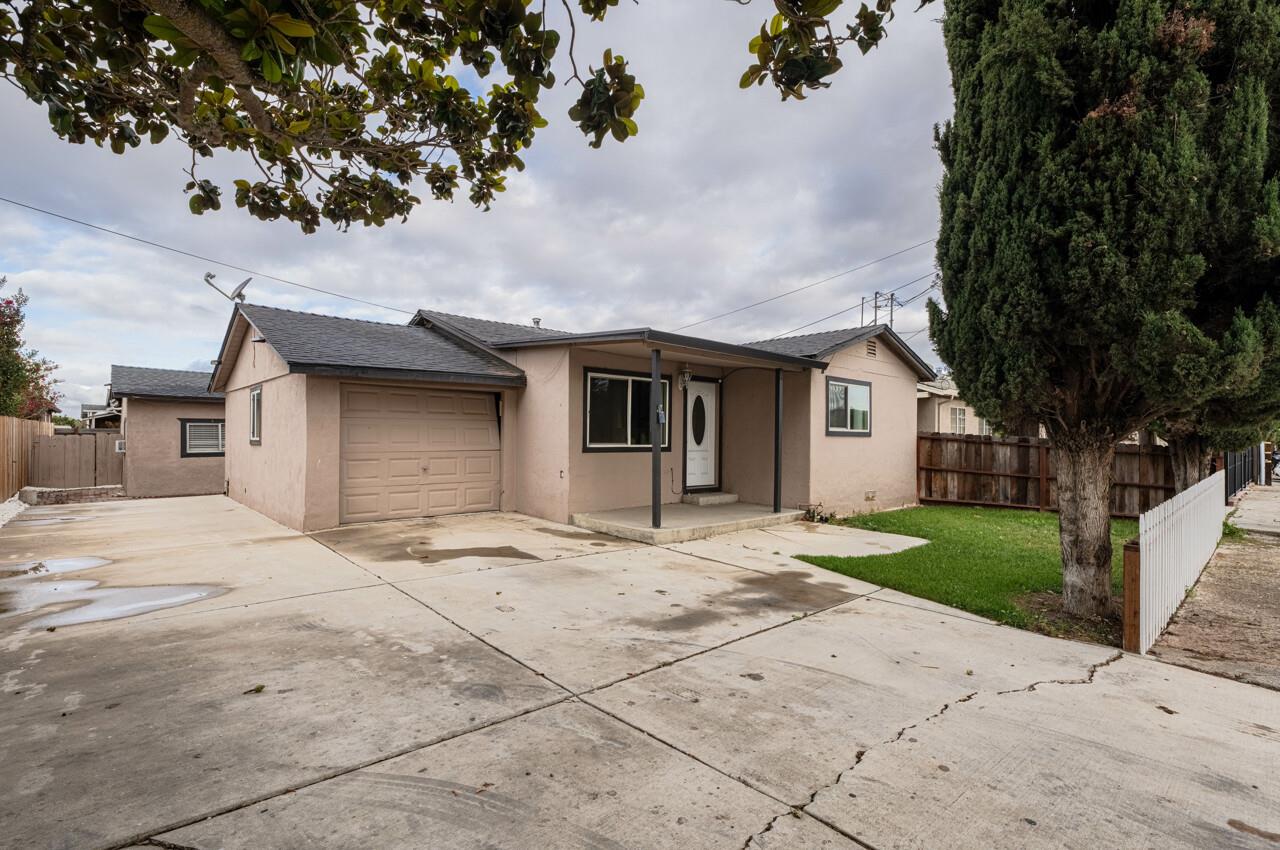 Detail Gallery Image 3 of 37 For 420 Front Bridgevale Rd, Hollister,  CA 95023 - 4 Beds | 2 Baths