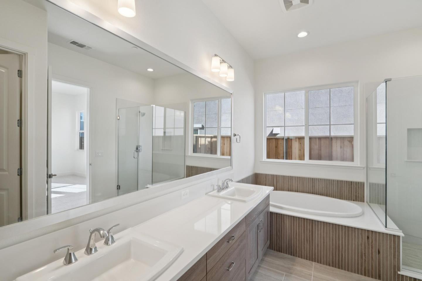 Detail Gallery Image 12 of 41 For 605 Santa Ynez Way, Marina,  CA 93933 - 4 Beds | 3 Baths