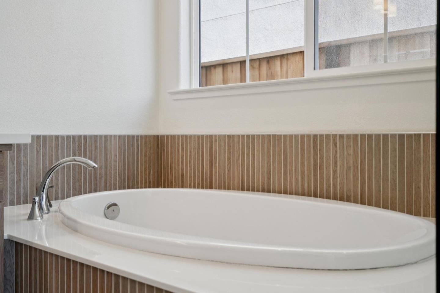 Detail Gallery Image 13 of 41 For 605 Santa Ynez Way, Marina,  CA 93933 - 4 Beds | 3 Baths