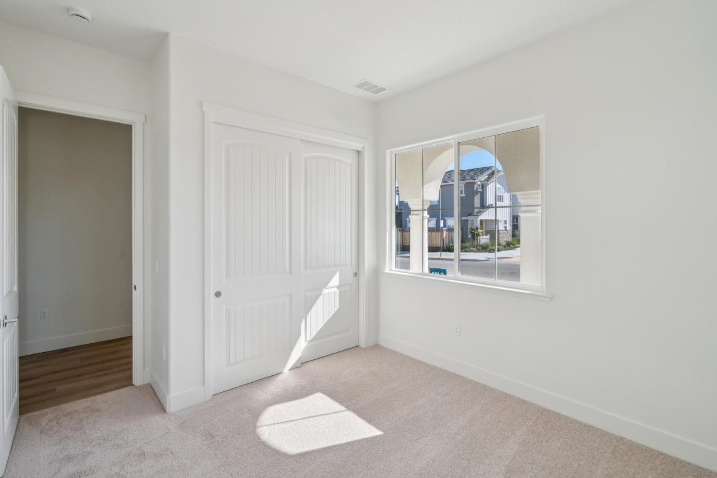 Detail Gallery Image 16 of 41 For 605 Santa Ynez Way, Marina,  CA 93933 - 4 Beds | 3 Baths