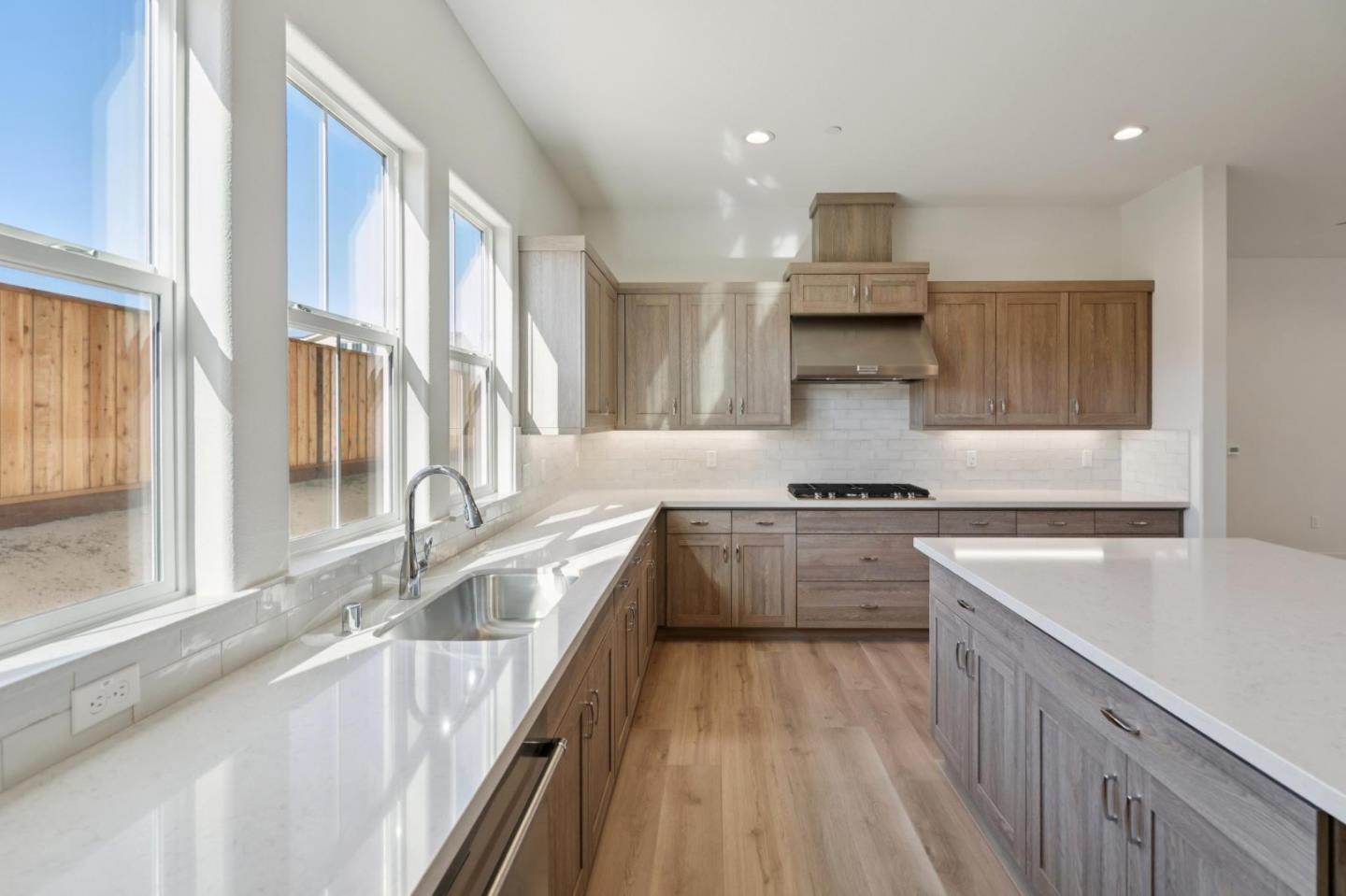 Detail Gallery Image 23 of 41 For 605 Santa Ynez Way, Marina,  CA 93933 - 4 Beds | 3 Baths