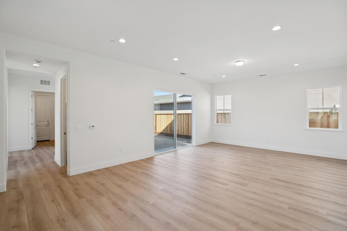 Detail Gallery Image 26 of 41 For 605 Santa Ynez Way, Marina,  CA 93933 - 4 Beds | 3 Baths