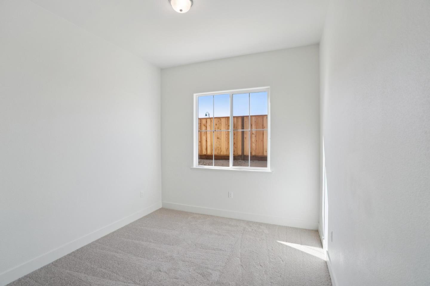 Detail Gallery Image 33 of 41 For 605 Santa Ynez Way, Marina,  CA 93933 - 4 Beds | 3 Baths