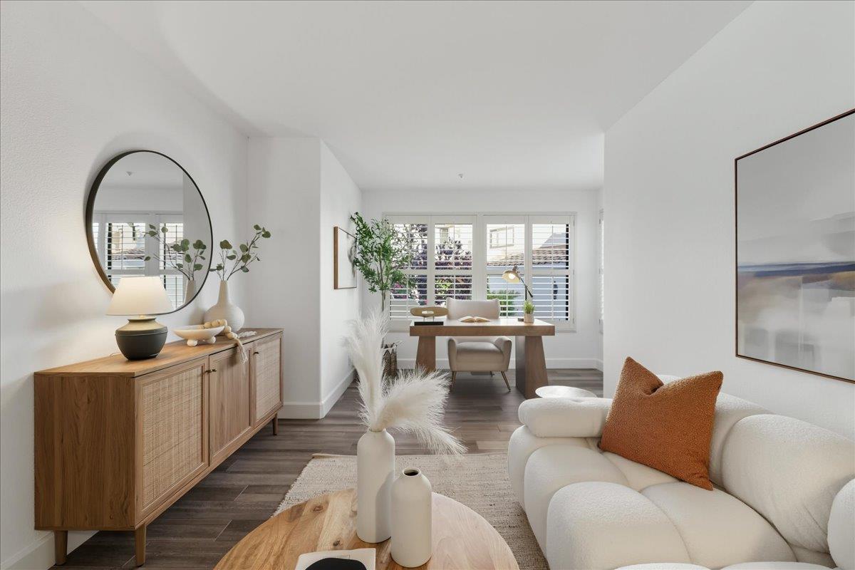 Detail Gallery Image 11 of 32 For 17 Iris Ln, San Carlos,  CA 94070 - 3 Beds | 2/1 Baths