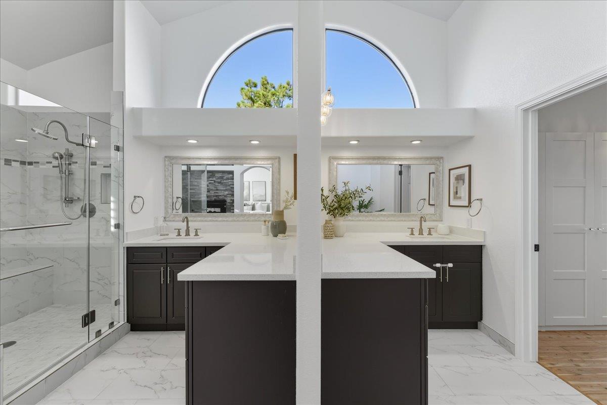 Detail Gallery Image 21 of 32 For 17 Iris Ln, San Carlos,  CA 94070 - 3 Beds | 2/1 Baths