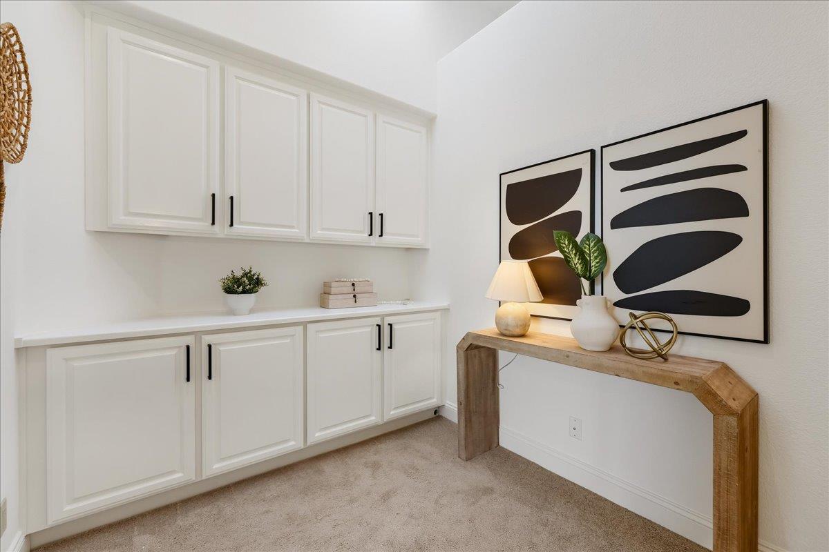 Detail Gallery Image 23 of 32 For 17 Iris Ln, San Carlos,  CA 94070 - 3 Beds | 2/1 Baths