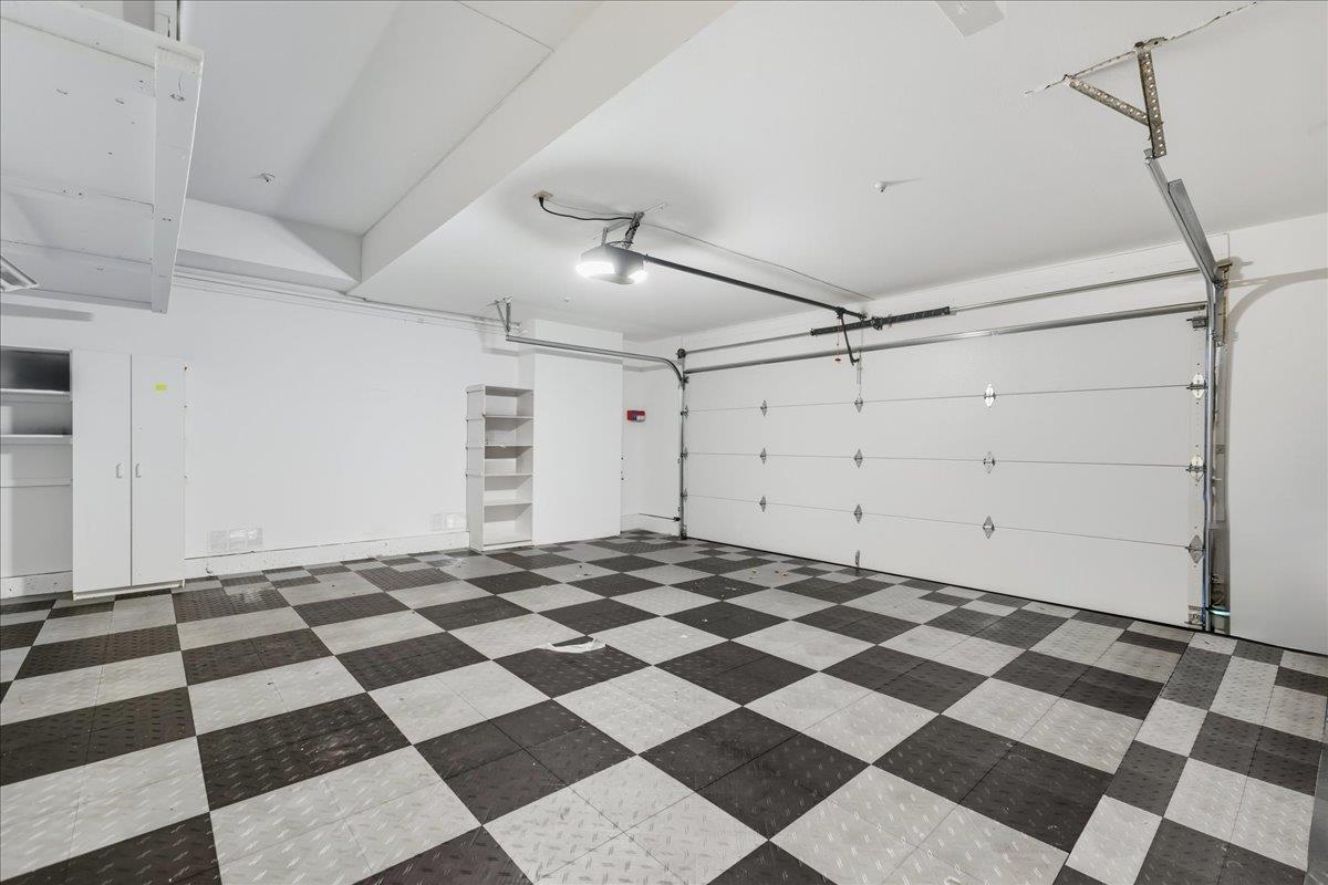 Detail Gallery Image 25 of 32 For 17 Iris Ln, San Carlos,  CA 94070 - 3 Beds | 2/1 Baths