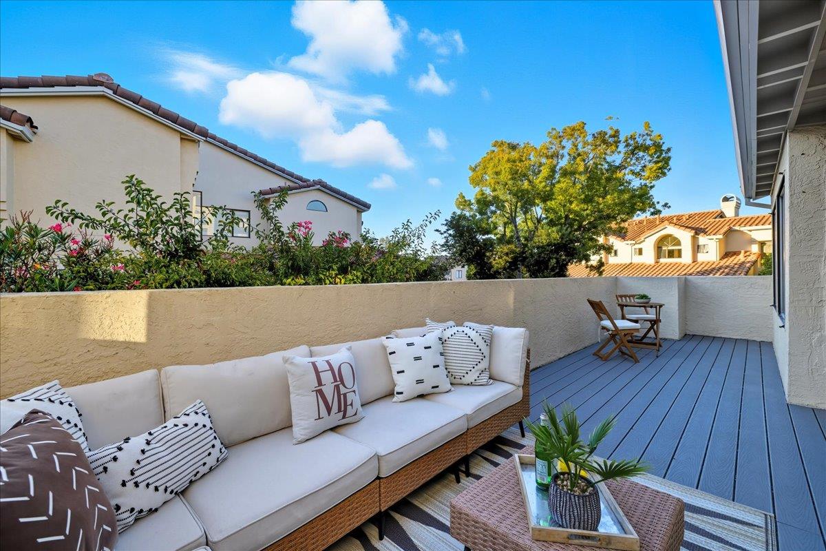 Detail Gallery Image 26 of 32 For 17 Iris Ln, San Carlos,  CA 94070 - 3 Beds | 2/1 Baths