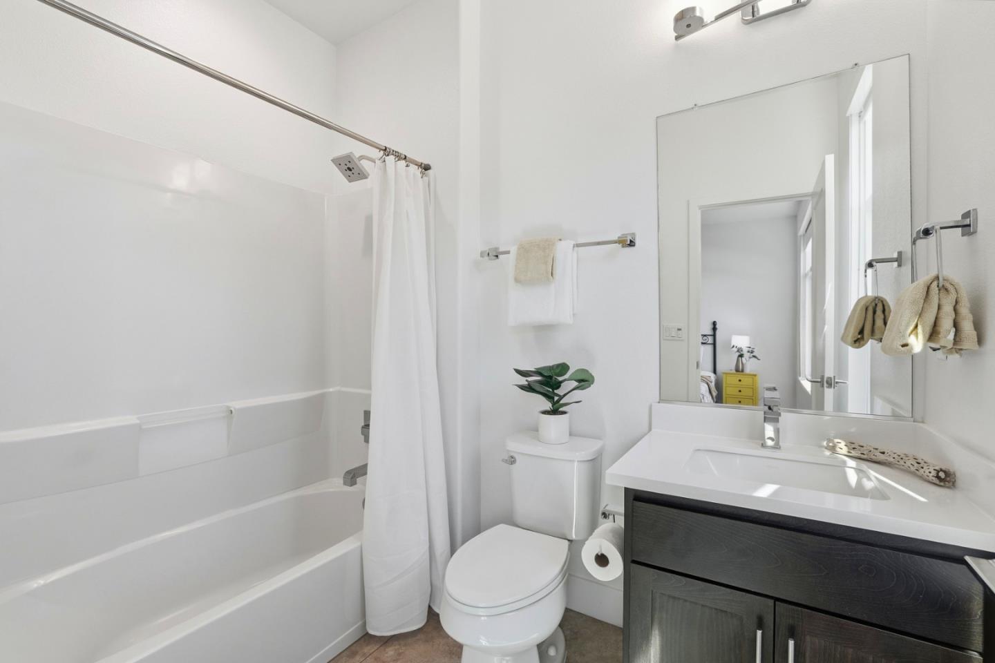 Detail Gallery Image 14 of 20 For 238 Railway Ave, Campbell,  CA 95008 - 3 Beds | 3/1 Baths