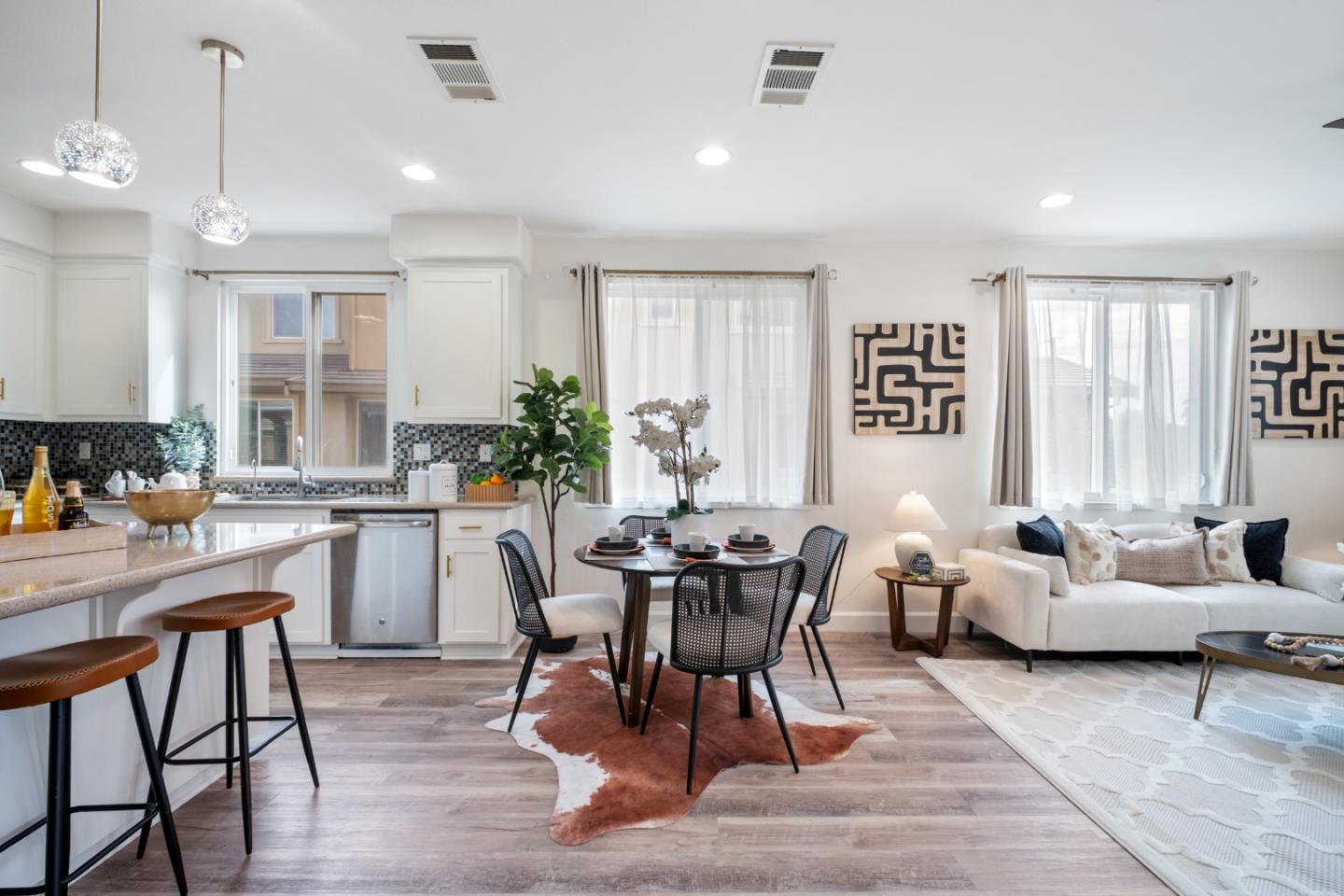 Detail Gallery Image 10 of 59 For 160 Currlin Cir, Milpitas,  CA 95035 - 3 Beds | 3 Baths