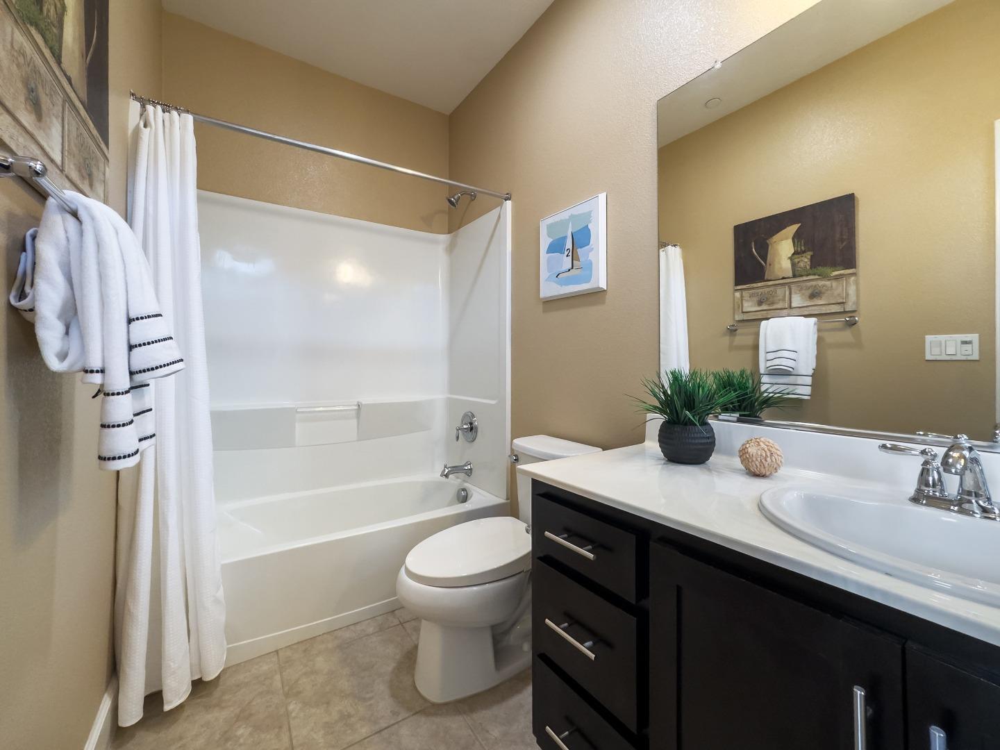 Detail Gallery Image 40 of 59 For 160 Currlin Cir, Milpitas,  CA 95035 - 3 Beds | 3 Baths