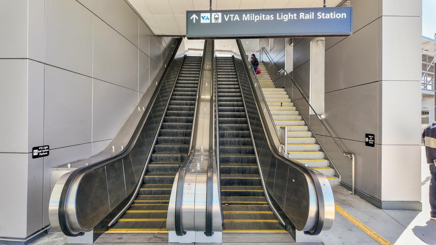 Detail Gallery Image 51 of 59 For 160 Currlin Cir, Milpitas,  CA 95035 - 3 Beds | 3 Baths