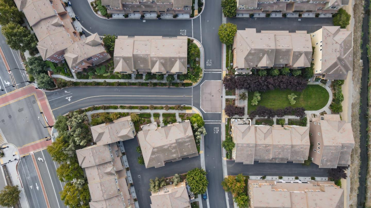 Detail Gallery Image 52 of 59 For 160 Currlin Cir, Milpitas,  CA 95035 - 3 Beds | 3 Baths